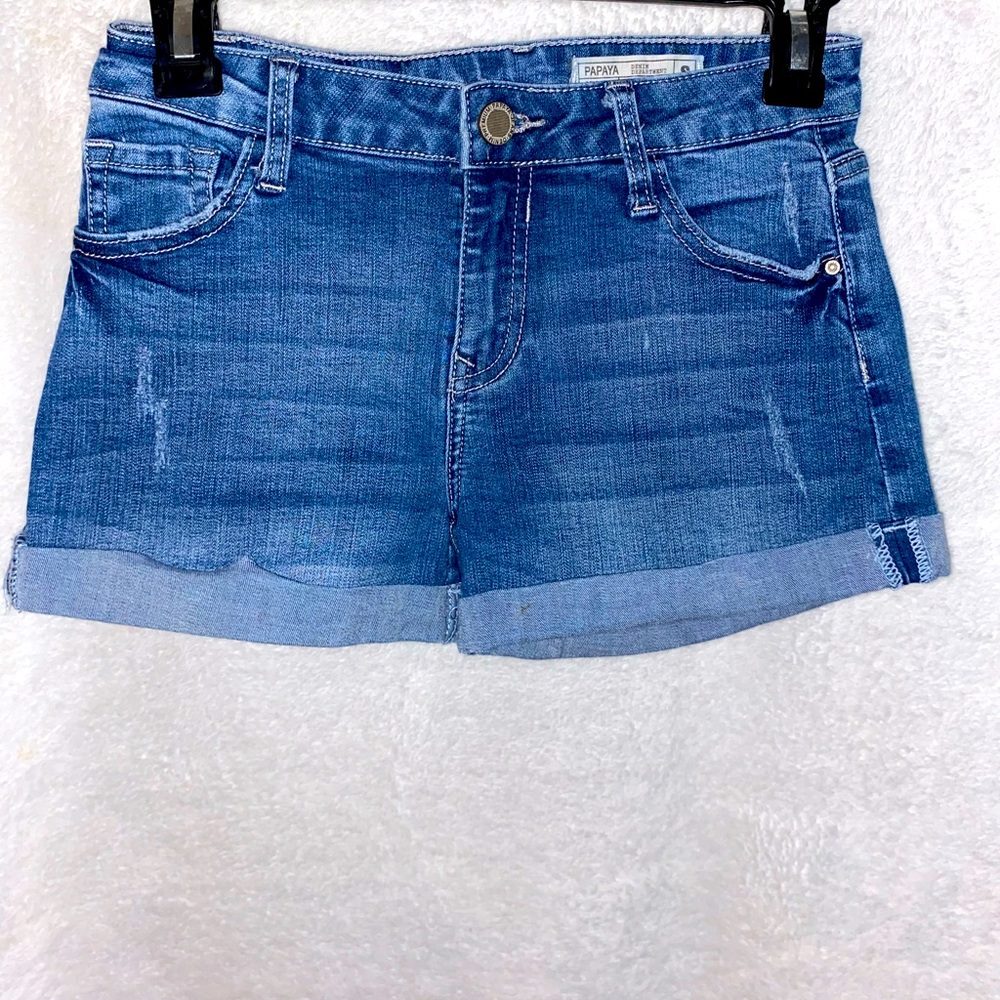 Mid rise cuff denim shorts